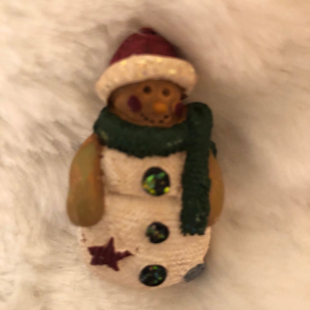 Hand Crafted Vintage Polymer Clay Snowman Brooch with Sparkle Detail NWOT